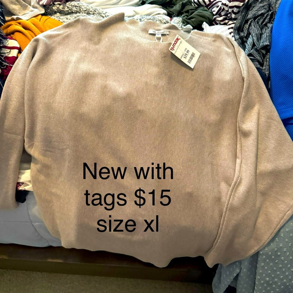 New with tags top
